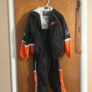 Genuine Flyers jacket and pant set. Size kids 5-6. Non smoking home.